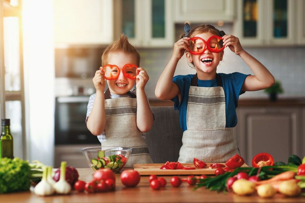 Faire manger des légumes à ses enfants Ces 9 astuces pratiques vont (grandement) vous aider !