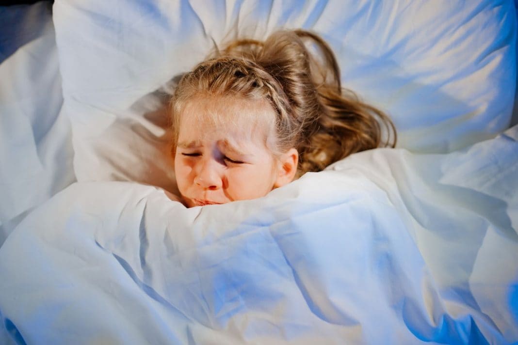 Votre enfant a peur du noir Ces 7 astuces (efficaces) pour l'aider à surmonter cette angoisse sont à appliquer dès ce soir