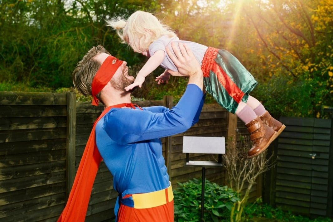 Astro les papas de ces 3 signes du zodiaque sont les plus tendres avec leurs enfants ! En faites-vous partie