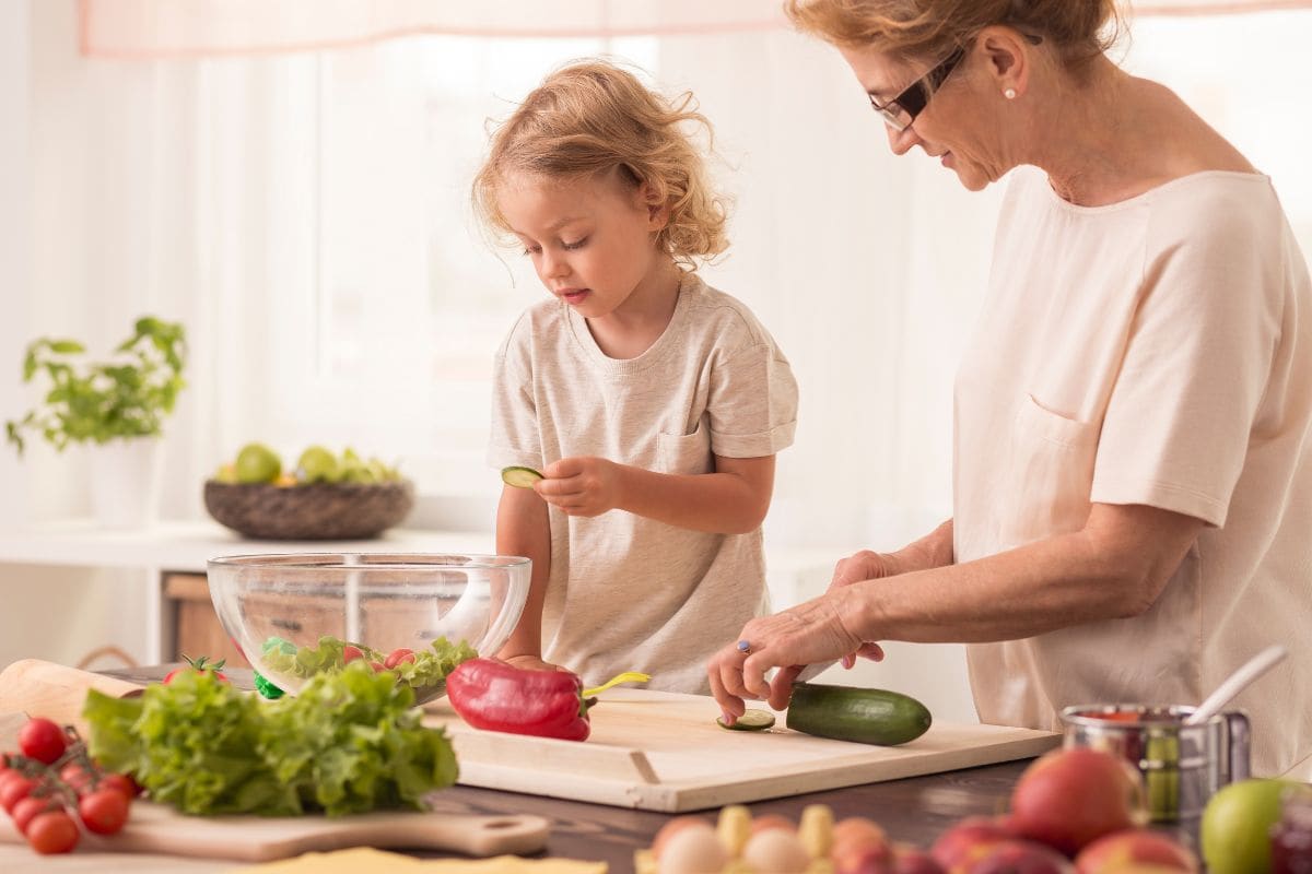 Cuisiner et concocter de bons plats avec vos enfants