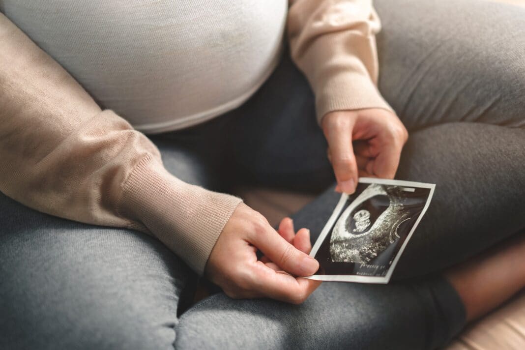 Comment calculer les semaines de grossesse en mois pour une femme enceinte ?