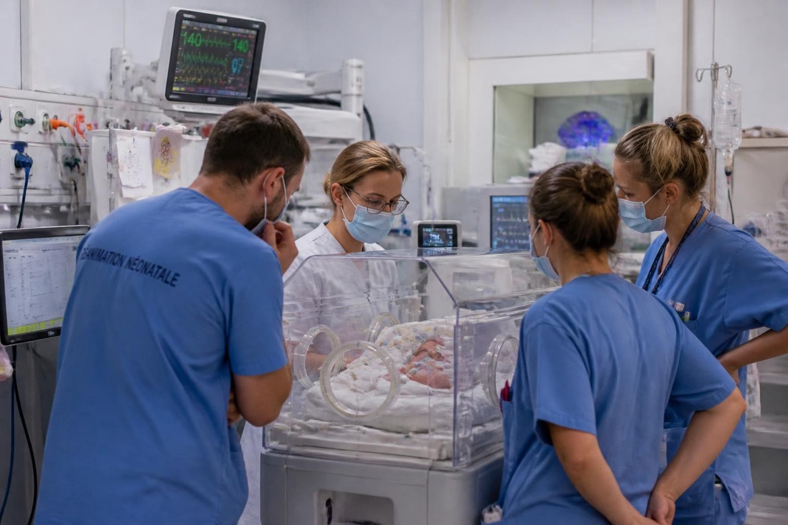 découvrez à partir de quelle semaine un bébé peut survivre et comprenez les facteurs qui influencent le seuil de viabilité néonatale pour mieux vous informer.