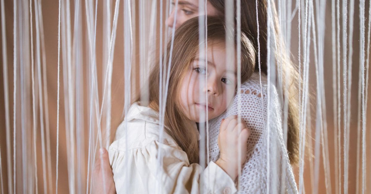 Enfant hypersensible : comment l’accompagner sans le surprotéger